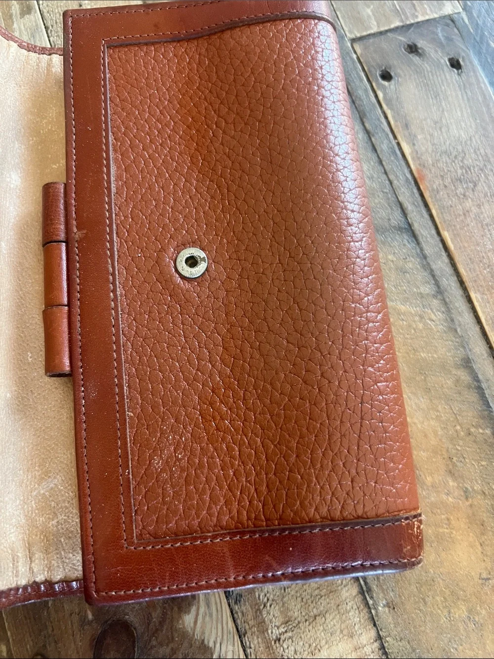 Dooney & Bourke Brown Pebbled Leather Clutch Wallet Vintage